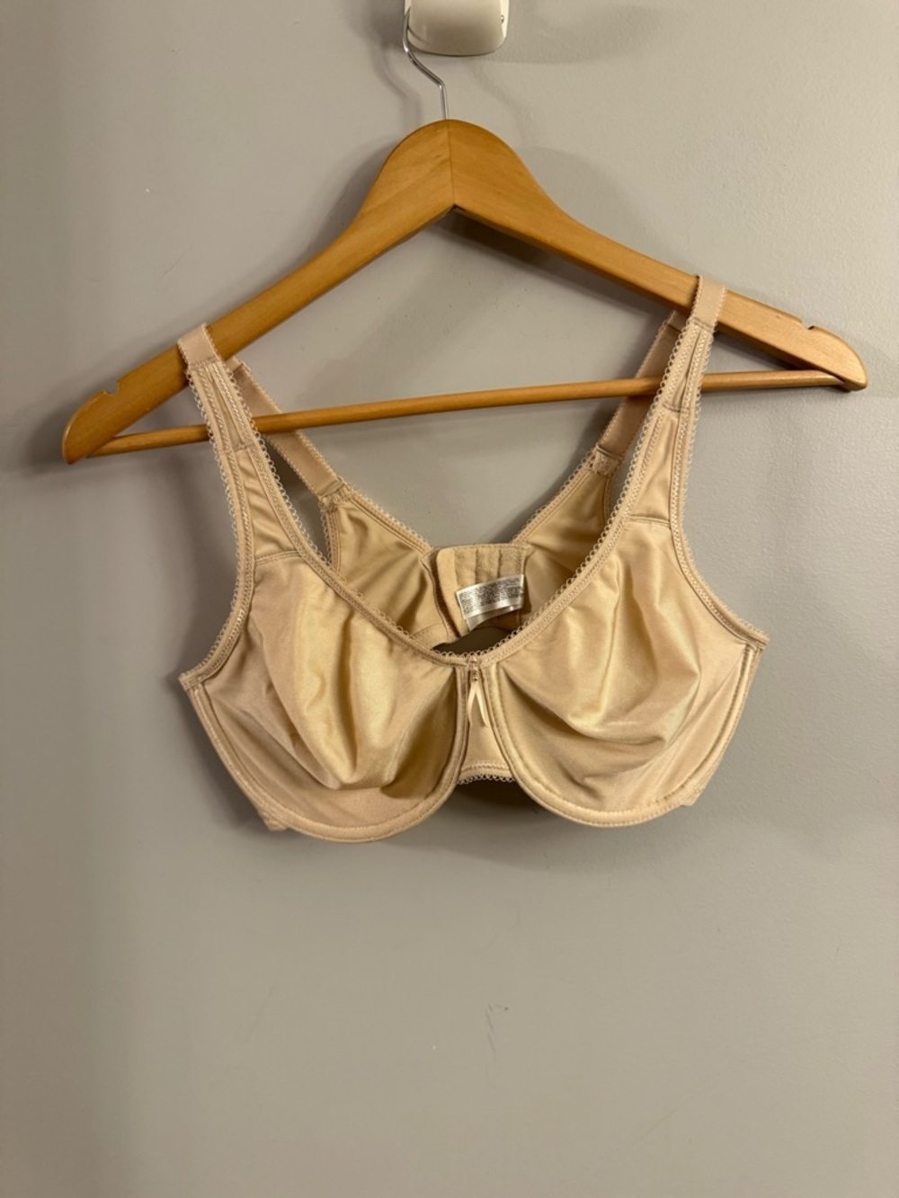 Wacoal 38D Beige Full Coverage Underwire Bra Comfort Support 855192